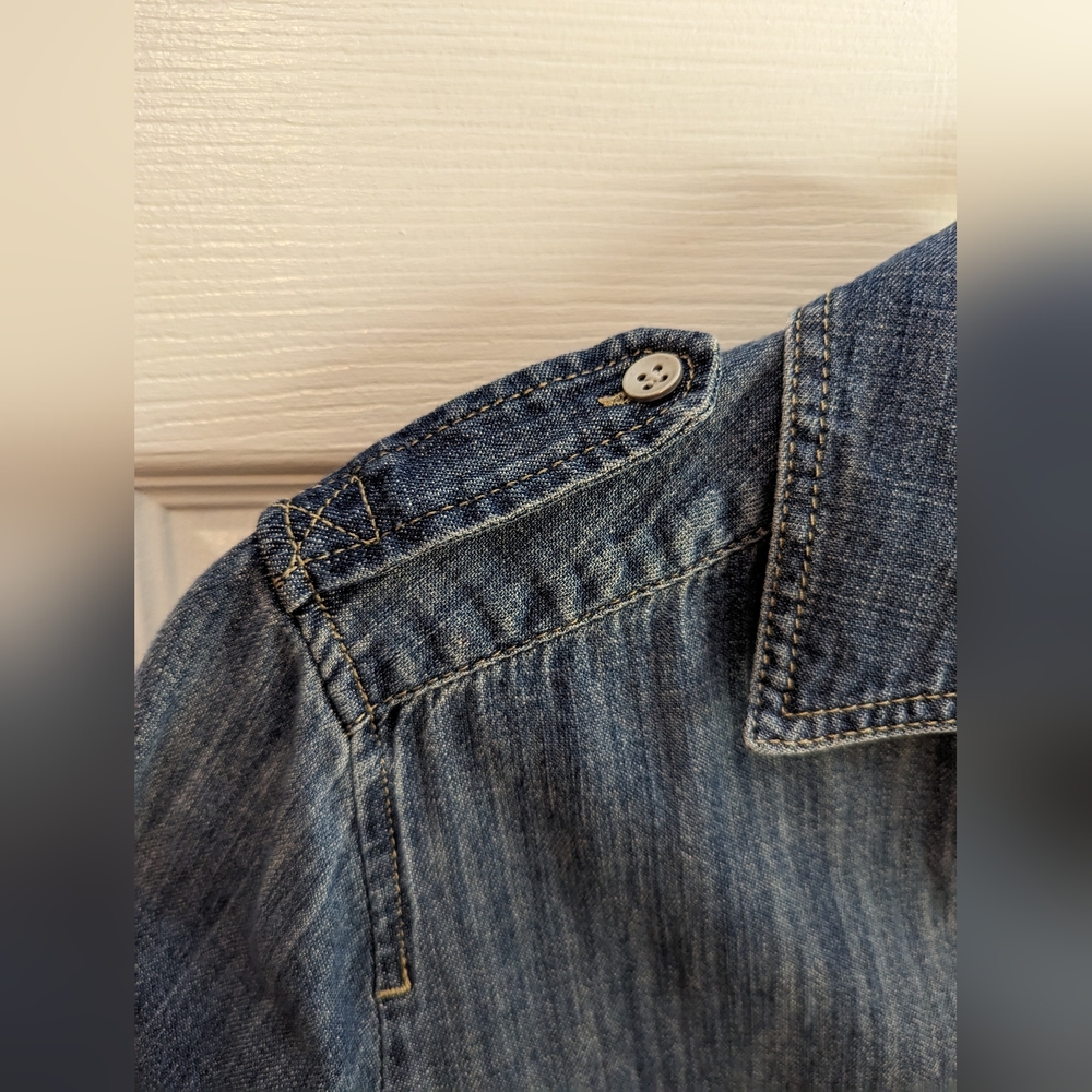 Chambray Button Up - Picture 3 of 5